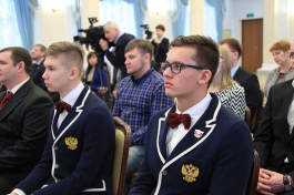 Рустэм Хамитов наградил олимпийцев и паралимпийцев Башкортостана