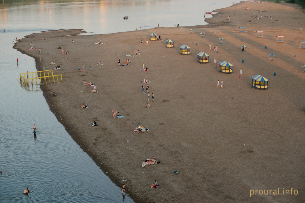 В первый день пляжного сезона едва не утонул 29-летний житель Башкирии