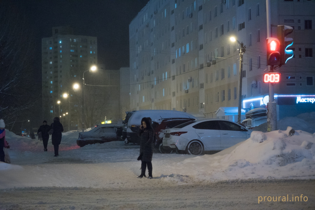 снег метель улица город дороги зима (7).JPG