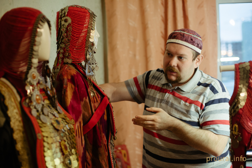 Ильдар Гатауллин башкирский костюм мастер (32).jpg Ильдар Гатауллин башкирский костюм мастер (32).jpg
